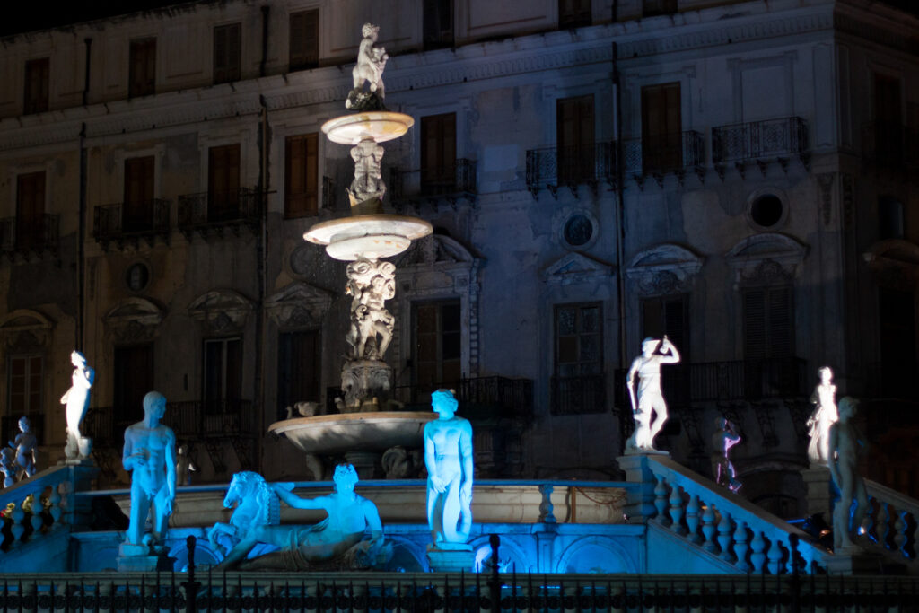 Piazza della vergogna Palermo, Shame square, Piazza Pretoria, fontanta Pretoria