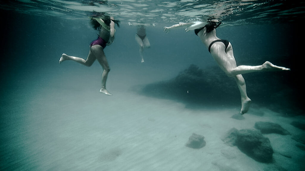 legs of boats from a diver perspective